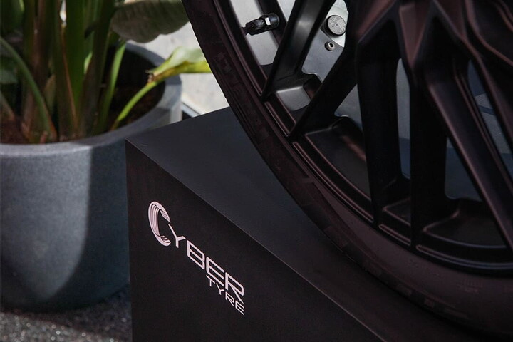Aston Martin integrerà Pirelli Cyber ®  Tyre