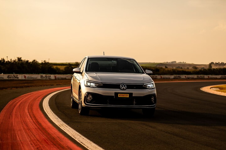 Quando chega o calor do verão: altas temperaturas exigem mais cuidado com os pneus