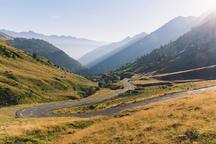 The Pyrenees on the road: between France and Spain